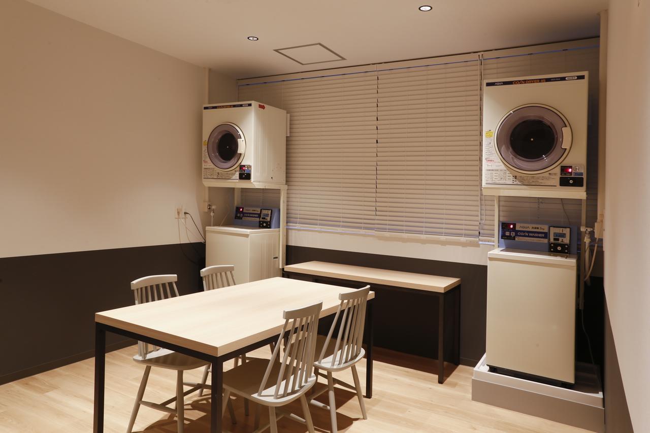 White Hostel Shinsaibashi Osaka Exteriör bild