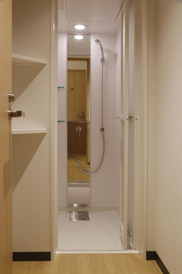 White Hostel Shinsaibashi Osaka Exteriör bild