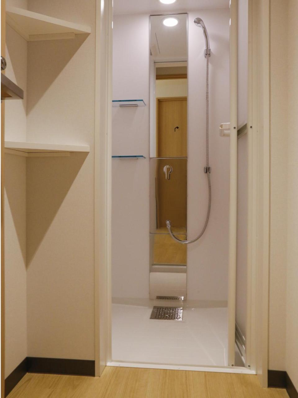 White Hostel Shinsaibashi Osaka Exteriör bild